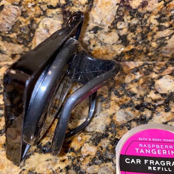 Bath & Body Works CUTE Purse Car Fragrance Holder & Raspberry Tangerine Refills - Picture 3 of 5